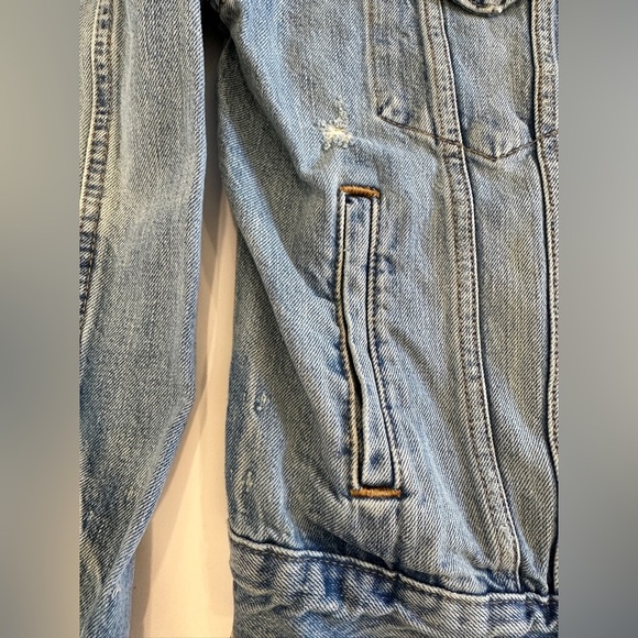 Vintage Style Levi’s Denim Jacket – Classic Trucker Style Size Large - Picture 8 of 12